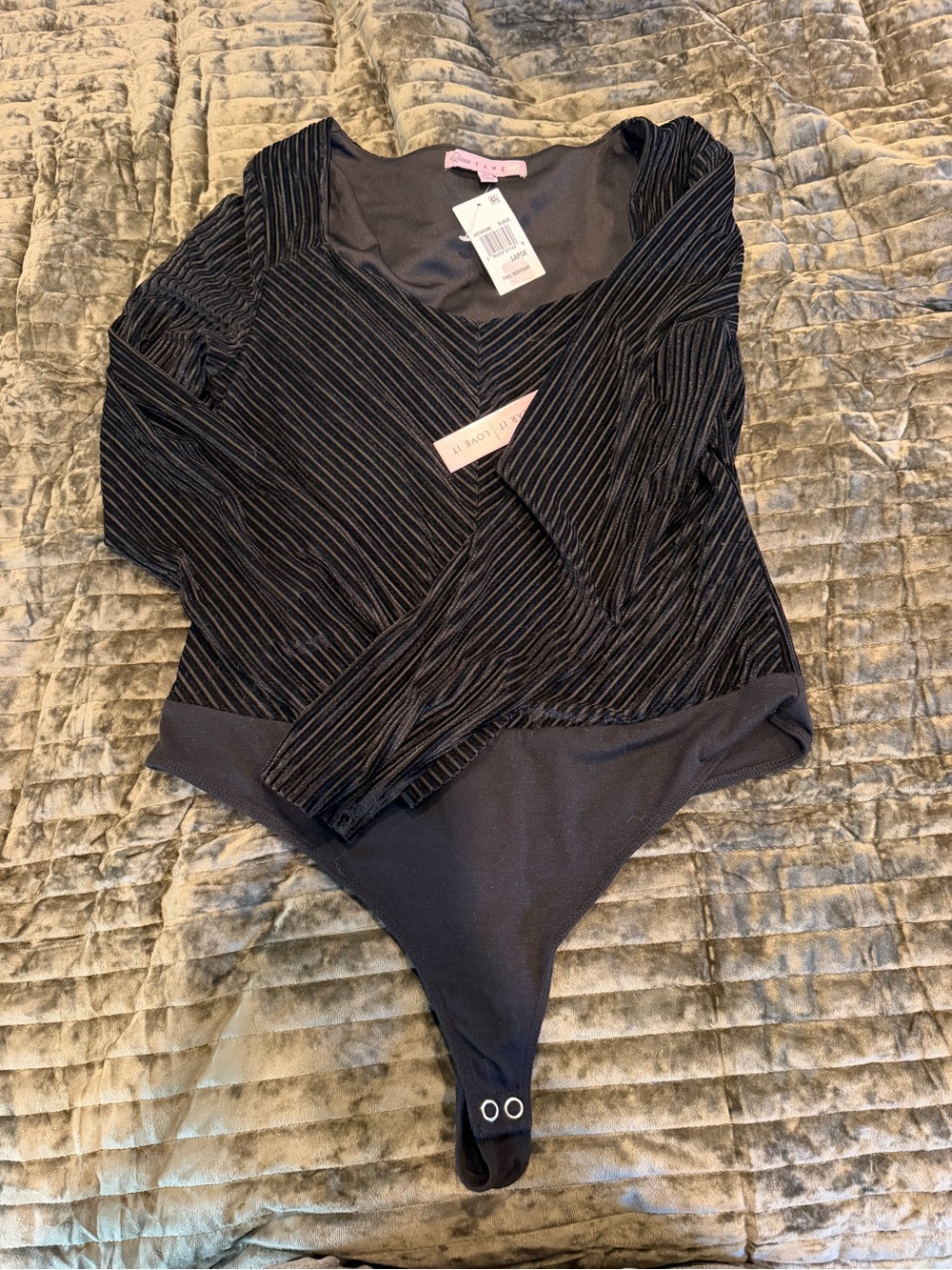 Crave Fame Black Ribbed Velvet Bodysuit Long Sleeve Size Large NWT